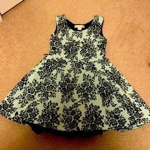 Girls flower printed dress. Size 7